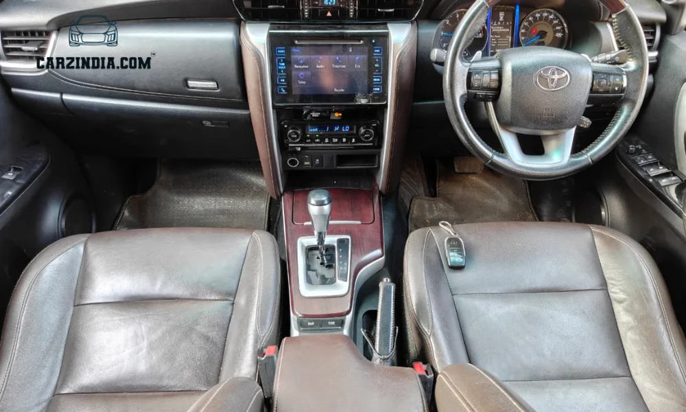 Toyota Fortuner 2WD