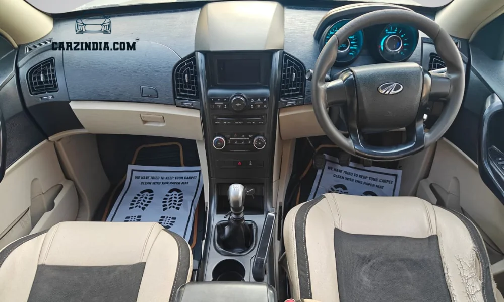 Mahindra XUV 500 W4