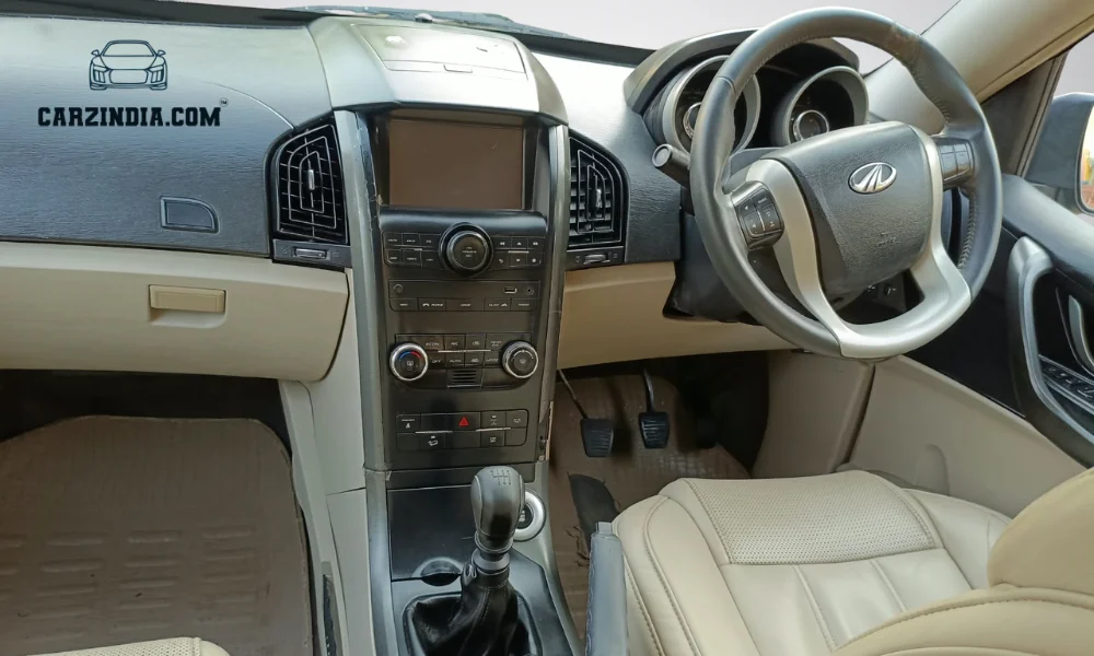 Mahindra XUV 500 W8