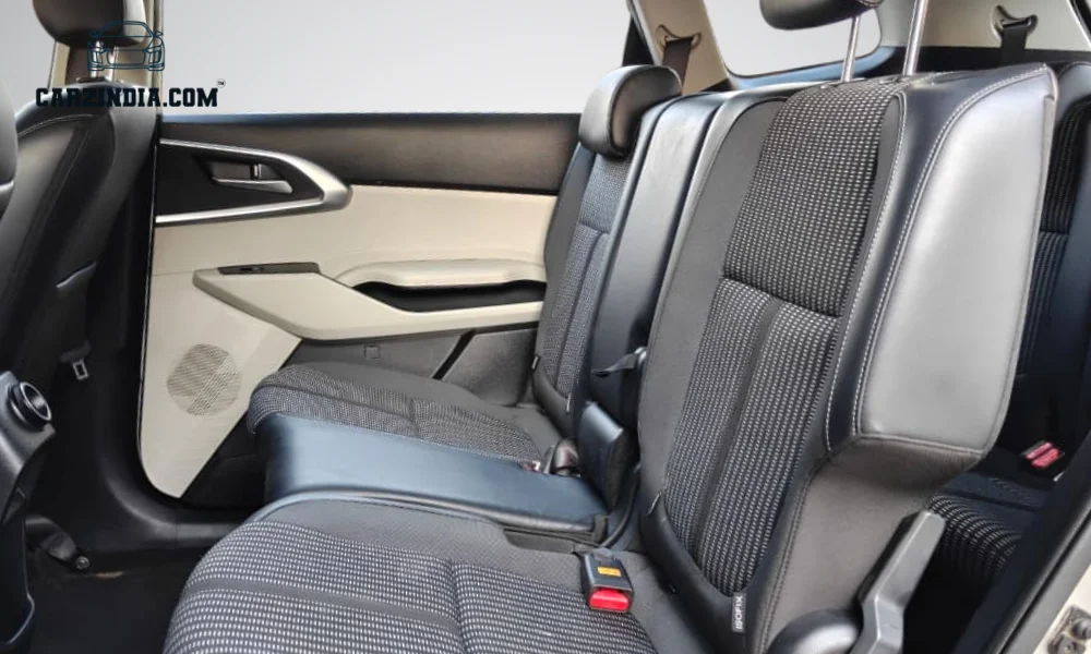 Kia Carens G1.5 Prestige 7